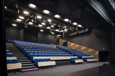 Amphithéâtre du Lycée Charles Péguy à Gorges 