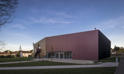 Amphithéâtre du Lycée Charles Péguy à Gorges 