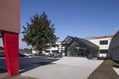 Bâtiment A du Lycée Charles Péguy à Gorges 