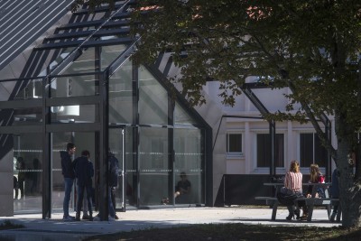 Bâtiment A du Lycée Charles Péguy à Gorges 